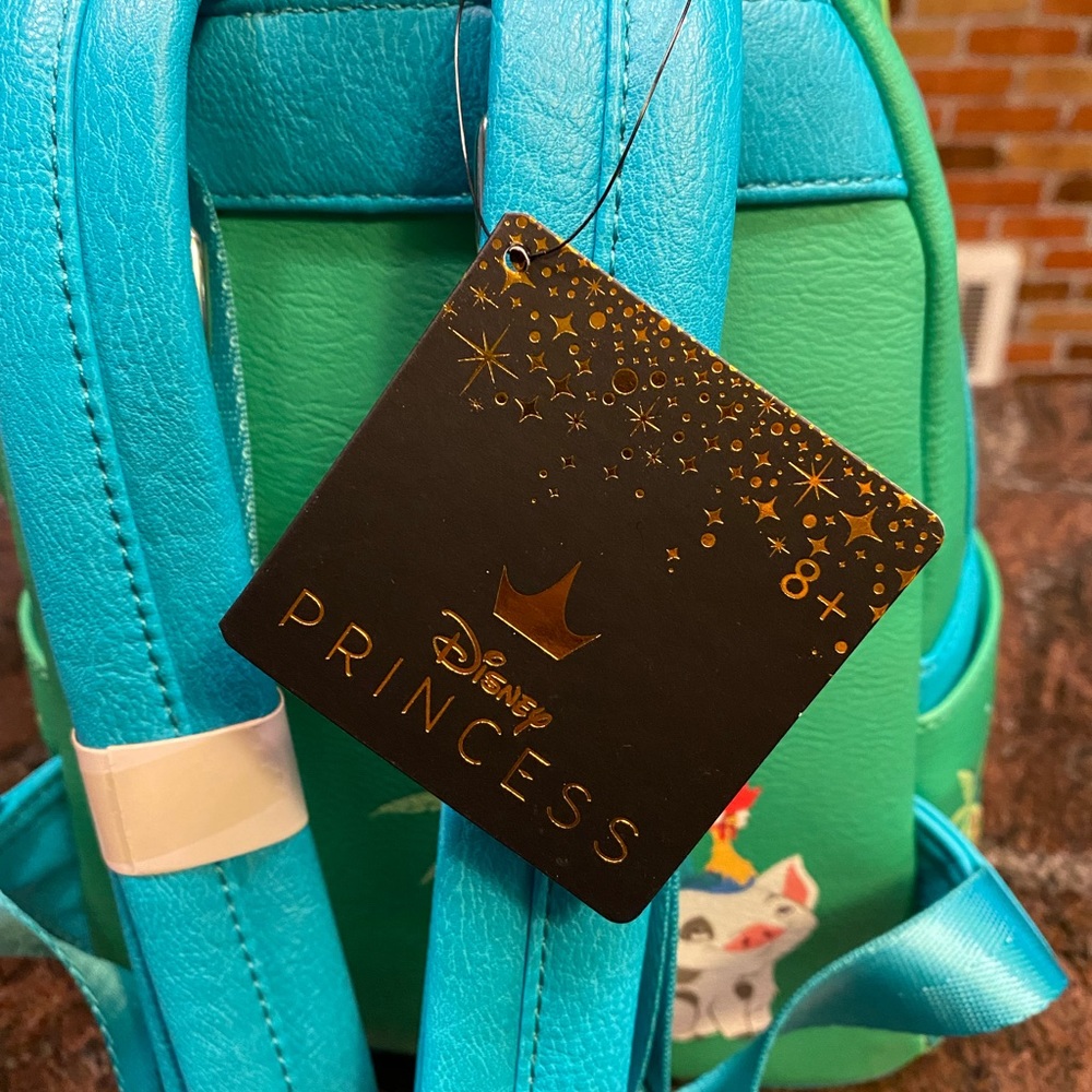 NWT Exclusive Moana Loungefly Mini Backpack - Picture 6 of 7